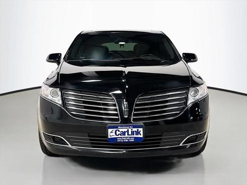2018 Lincoln MKT Livery