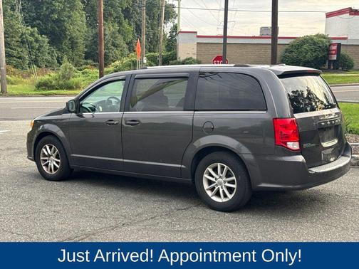 Granite Pearlcoat 2019 Dodge Grand Caravan SXT