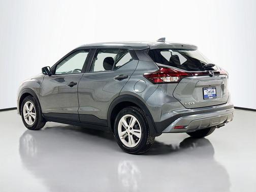2021 Nissan Kicks S