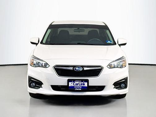 Crystal White Pearl 2018 Subaru Impreza 2.0i Premium