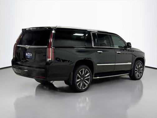 2018 Cadillac Escalade ESV Standard