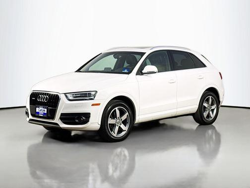 Glacier White Metallic 2015 Audi Q3 2.0T Premium Plus