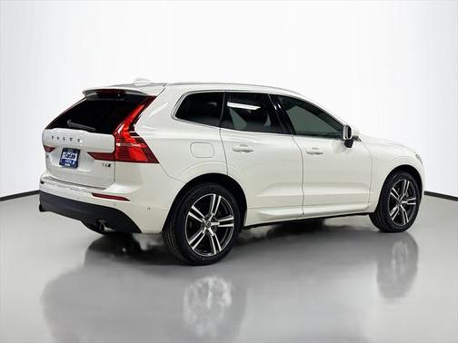 2019 Volvo XC60 T6 Momentum