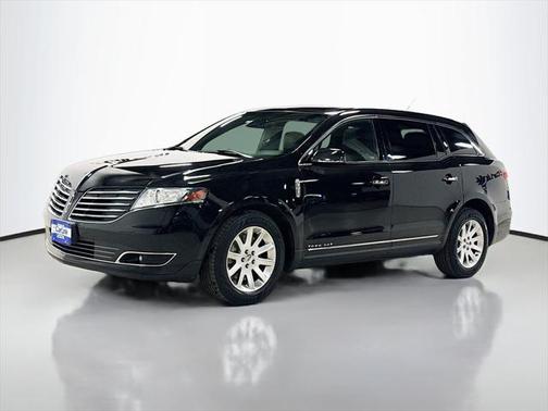 2018 Lincoln MKT Livery