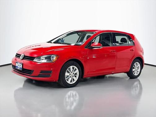 2017 Volkswagen Golf TSI S 4-Door