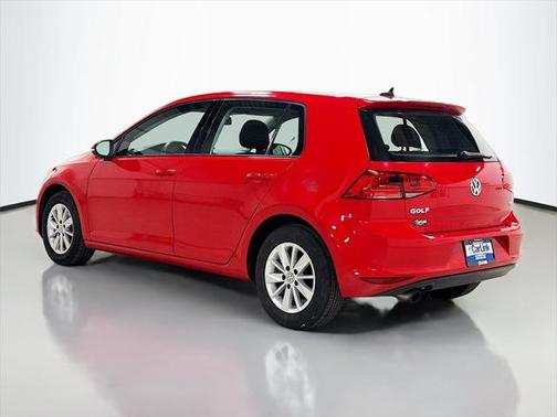 2017 Volkswagen Golf TSI S 4-Door