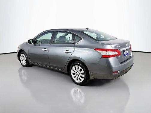 Gun Metallic 2015 Nissan Sentra SV