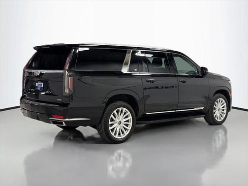2023 Cadillac Escalade ESV Luxury