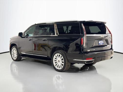 2023 Cadillac Escalade ESV Luxury