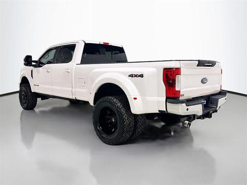 2017 Ford F-350 Lariat