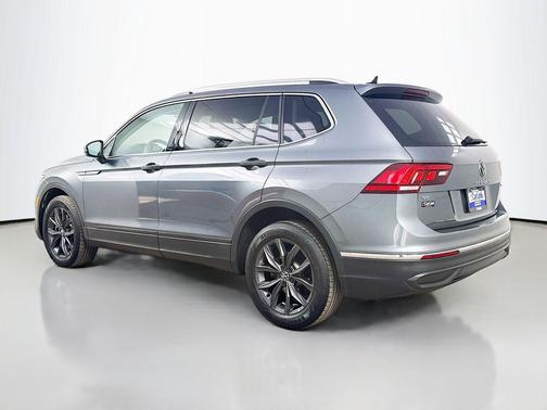 Platinum Gray Metallic 2022 Volkswagen Tiguan 2.0T SE 4MOTION