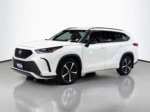 2022 Toyota Highlander XSE