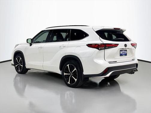 2022 Toyota Highlander XSE