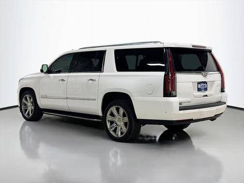 2017 Cadillac Escalade ESV Luxury