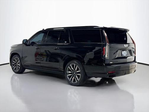 2022 Cadillac Escalade ESV Sport