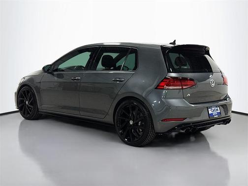 2018 Volkswagen Golf R 2.0T DSG