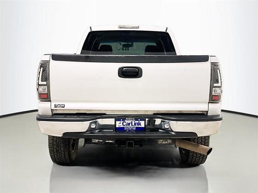 2004 Chevrolet Silverado 2500 LT H/D Crew Cab