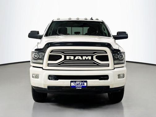 2018 RAM 3500 Laramie Crew Cab 4x4 6'4' Box