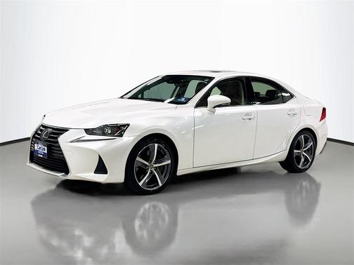 2018 Lexus IS 300 Base