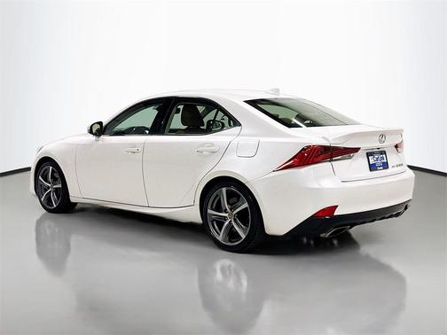 2018 Lexus IS 300 Base
