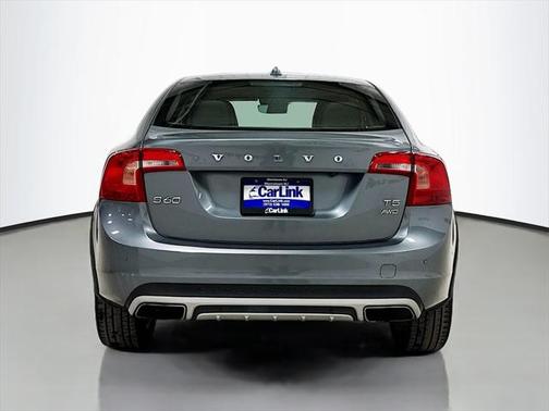 2016 Volvo S60 Cross Country T5 Platinum
