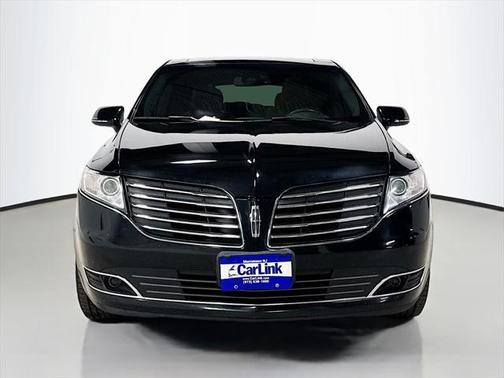 2018 Lincoln MKT Livery