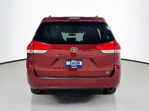 2014 Toyota Sienna LE