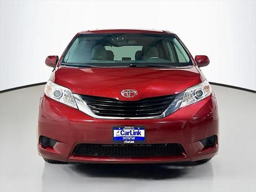 2014 Toyota Sienna LE