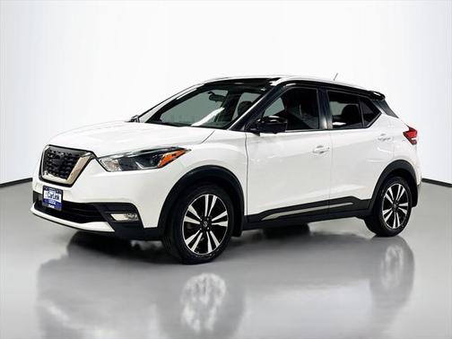 2019 Nissan Kicks SR