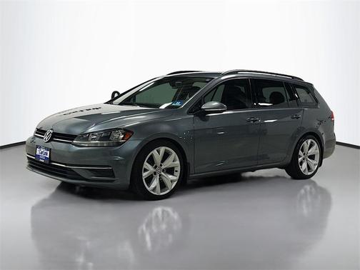 2018 Volkswagen Golf SportWagen TSI S
