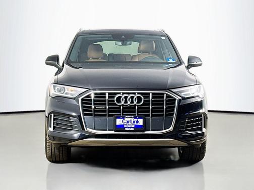 Orca Black Metallic 2020 Audi Q7 45 Premium