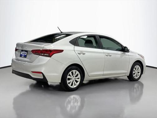 2021 Hyundai Accent SE