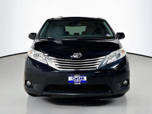 2017 Toyota Sienna XLE Premium