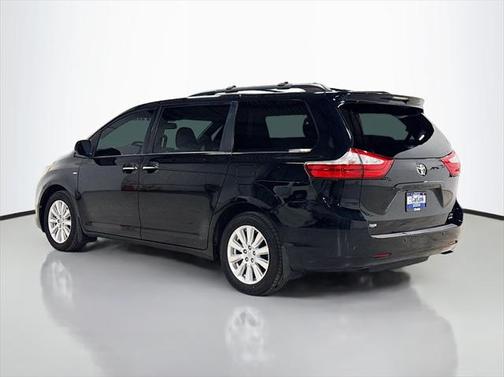 2017 Toyota Sienna XLE Premium
