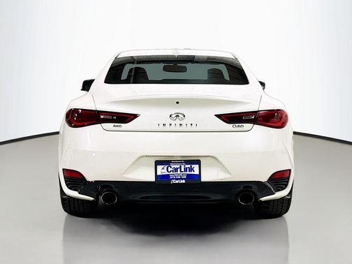Majestic White 2017 INFINITI Q60 2.0t Premium