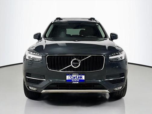 2017 Volvo XC90 T6 Momentum