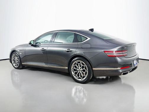 Makalu Gray 2022 Genesis G80 2.5T AWD
