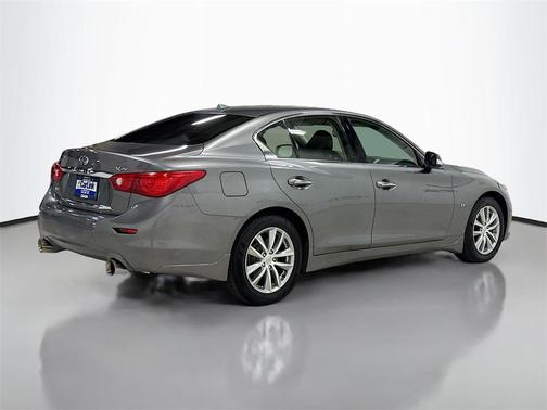 2015 INFINITI Q50 Premium