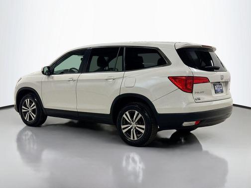 White Diamond Pearl 2016 Honda Pilot EX-L