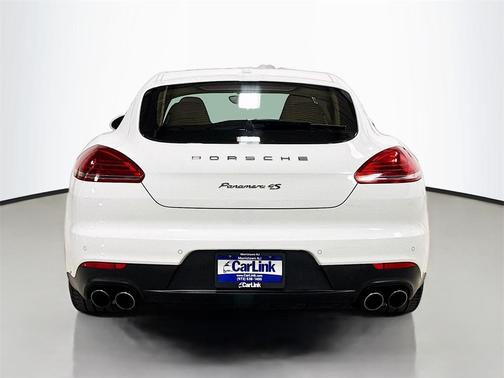 2015 Porsche Panamera 4S