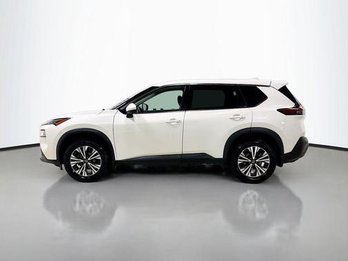 Pearl White Tricoat 2021 Nissan Rogue SV