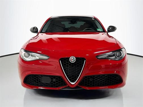 2018 Alfa Romeo Giulia Ti Sport