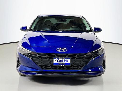 2023 Hyundai ELANTRA SE