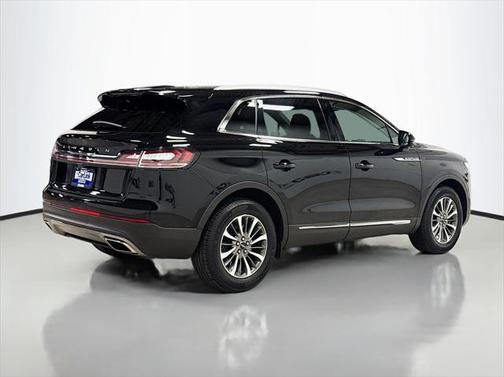 2022 Lincoln Nautilus Standard