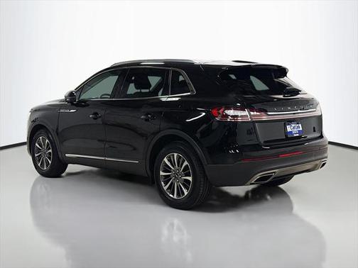 2022 Lincoln Nautilus Standard