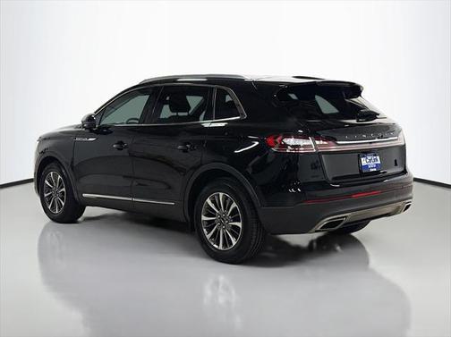 2022 Lincoln Nautilus Standard
