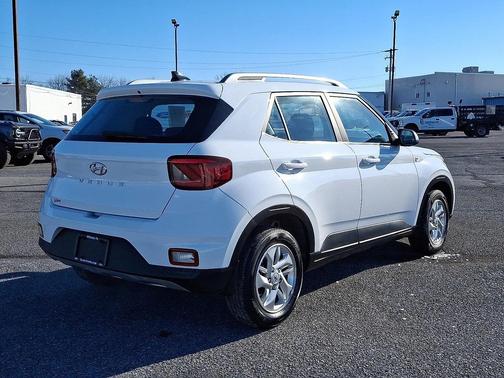 2020 Hyundai VENUE SEL