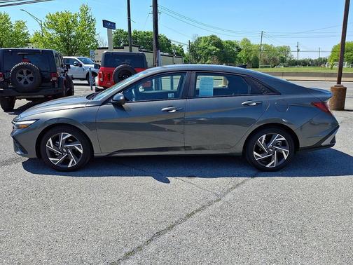 Amazon Gray 2025 Hyundai ELANTRA Sport