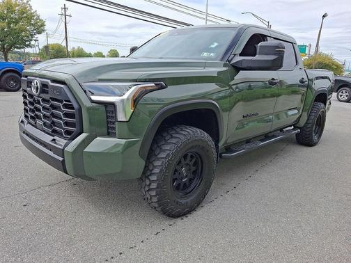 2022 Toyota Tundra SR5