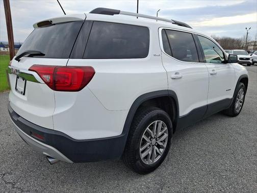 2017 GMC Acadia SLE-2